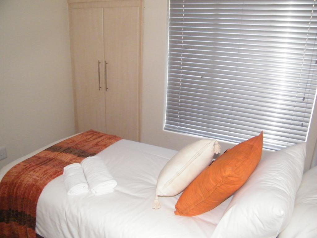 Airport Lodge Guest House Kempton Park Luaran gambar